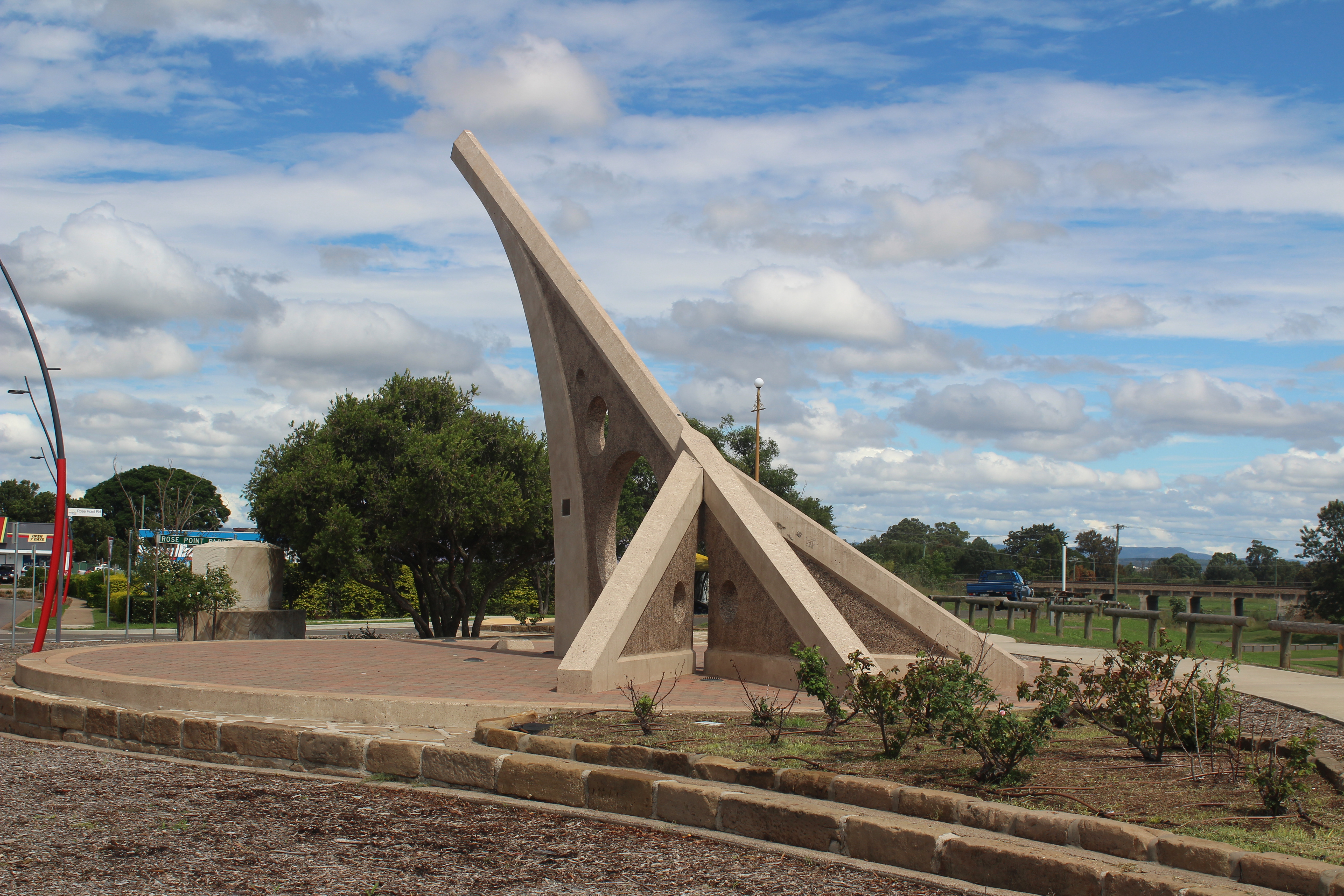 Giant Sundial Rose Point Singleton Destination's Journey