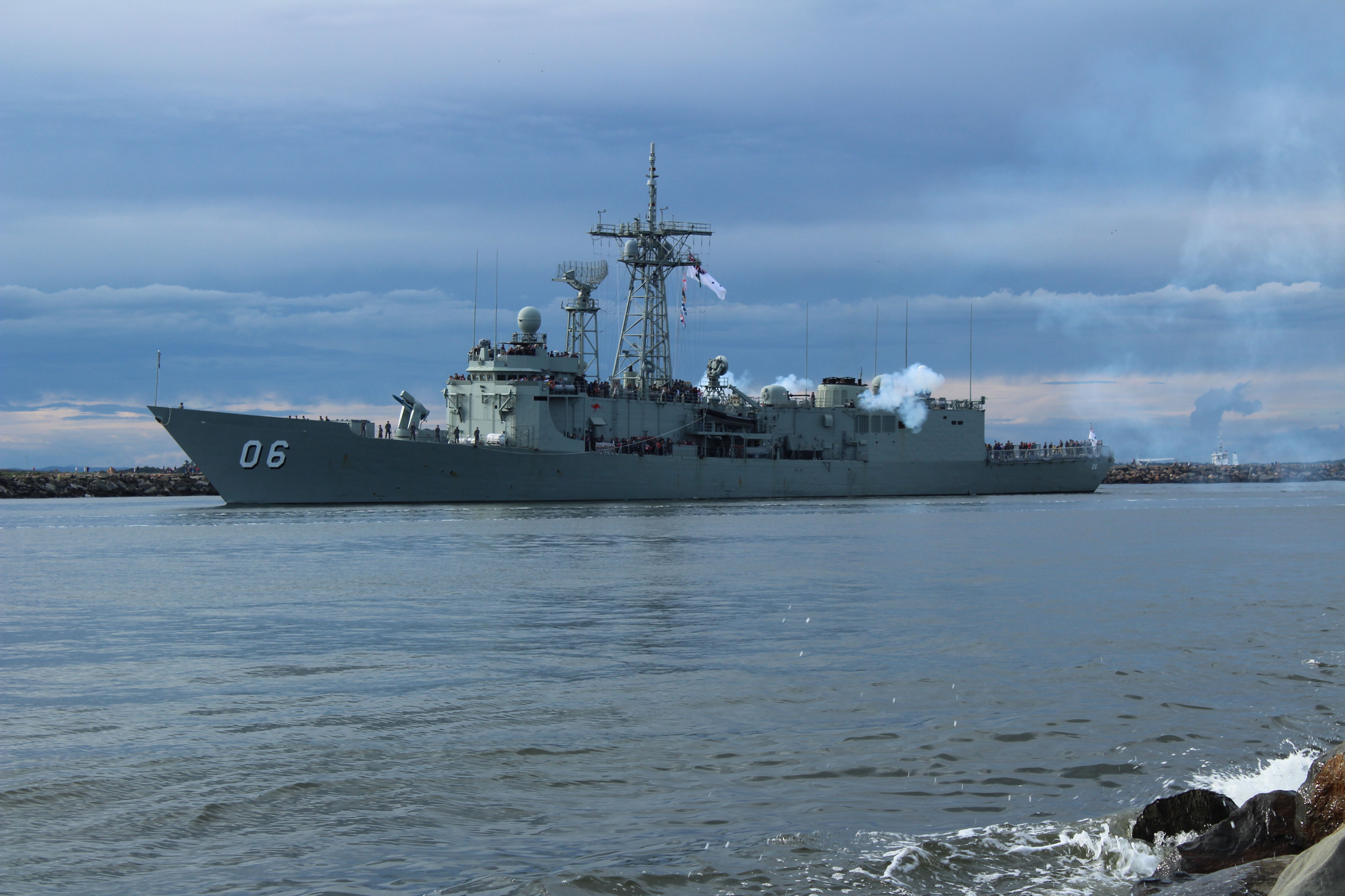 HMAS Newcastle Arriving in Newcastle Harbour