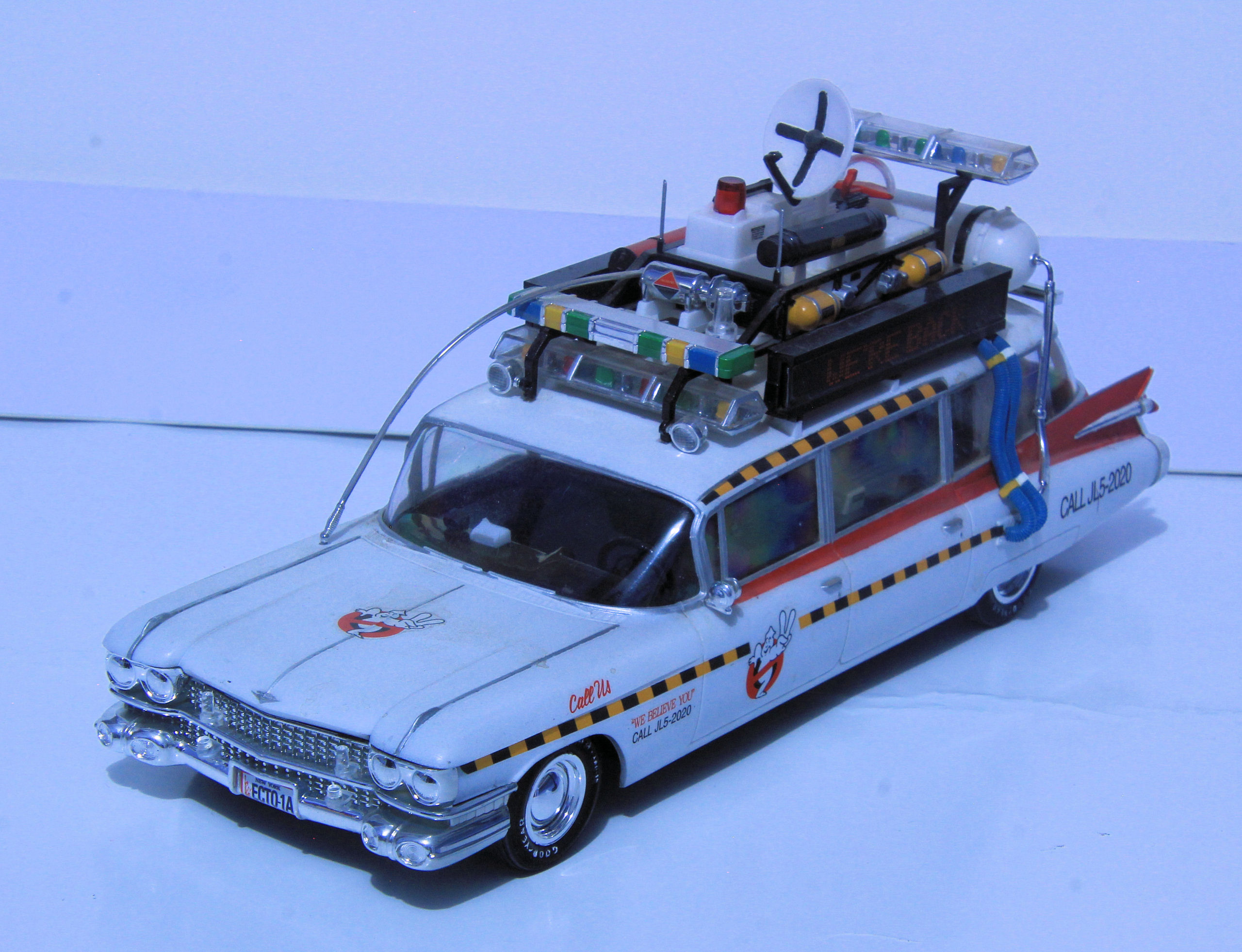 ghostbusters ecto 1 model car ghostbusters ecto 1 model car