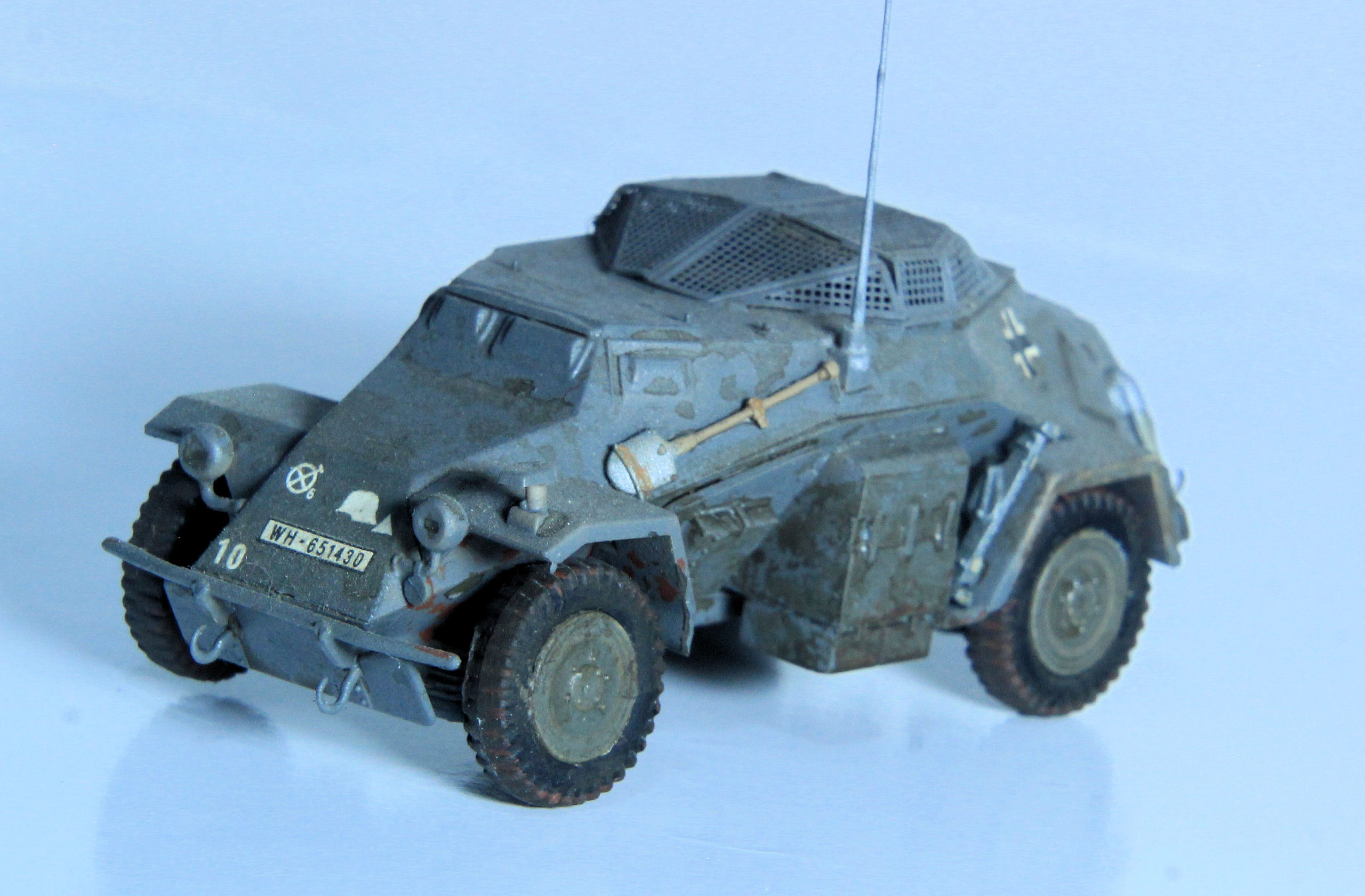 Sd.Kfz. 260 German Radio Communication Vehicle 1/72 Scale Model by ICM