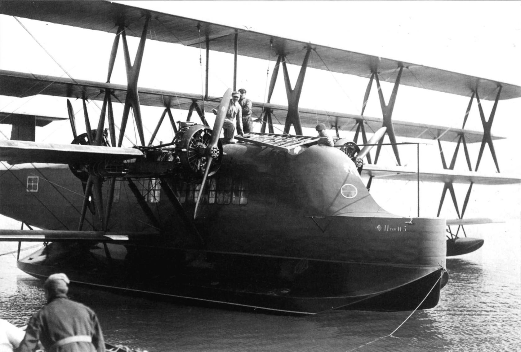 Besson H.5 French Flying Boat - Destination's Journey
