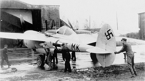 Captured Lockheed P-38L 44-23725 Lightning T9+MK
