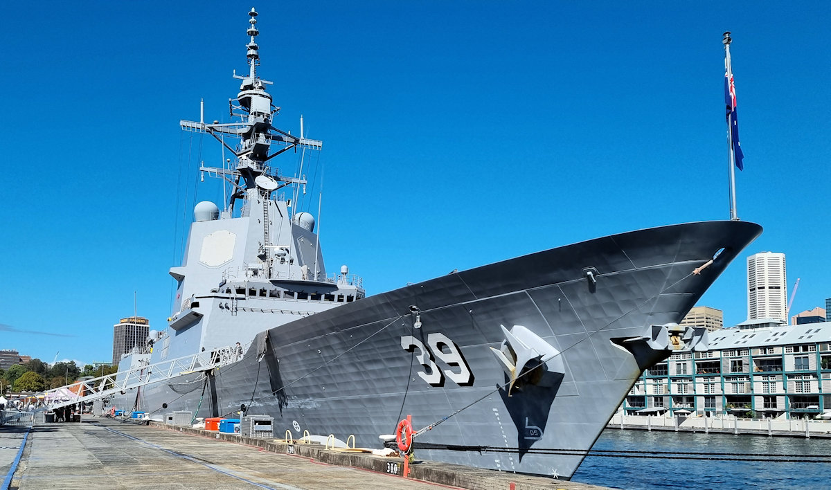 HMAS Hobart (DDG 39)