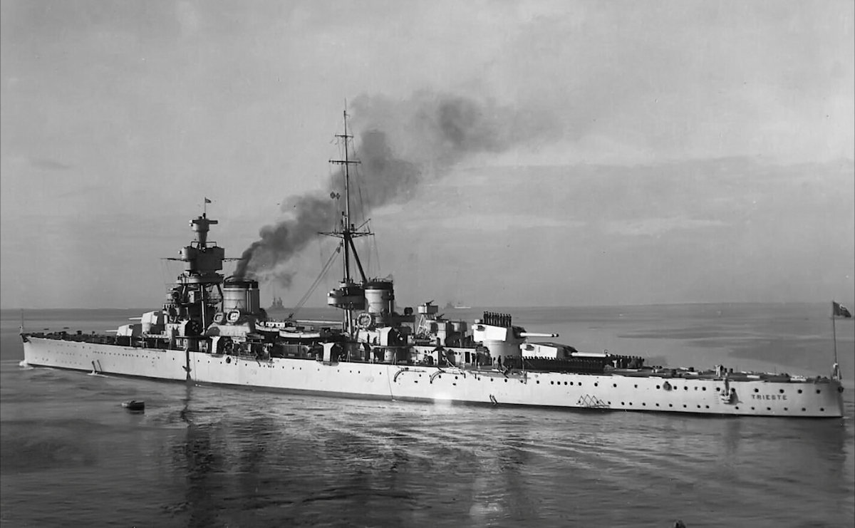Trieste leaving Taranto, circa mid 1930s