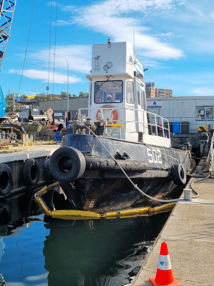 HMAS Currawong (HTS 502) Harbour Tug
