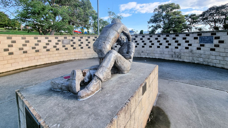“Hand of Fate”, by sculptor Rix Wright, depicts a fellow timber worker helping his injured mate Timber Workers' National Memorial