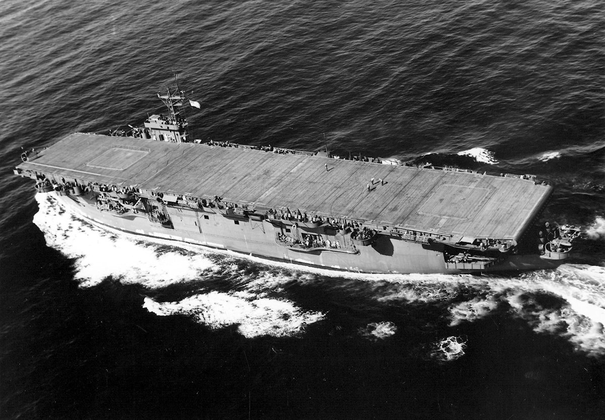 USS Breton (CVE-23) underway in 1943